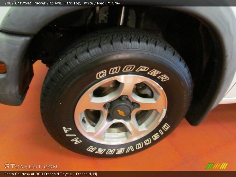 White / Medium Gray 2002 Chevrolet Tracker ZR2 4WD Hard Top