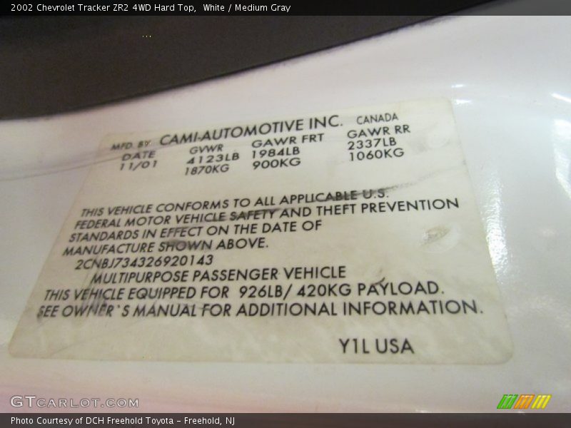 White / Medium Gray 2002 Chevrolet Tracker ZR2 4WD Hard Top