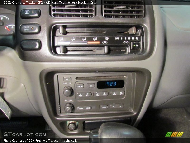 White / Medium Gray 2002 Chevrolet Tracker ZR2 4WD Hard Top