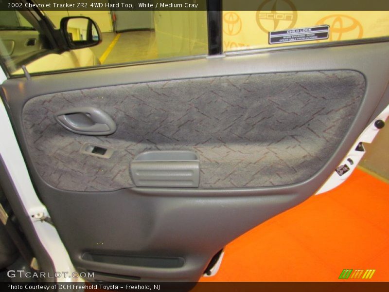 White / Medium Gray 2002 Chevrolet Tracker ZR2 4WD Hard Top