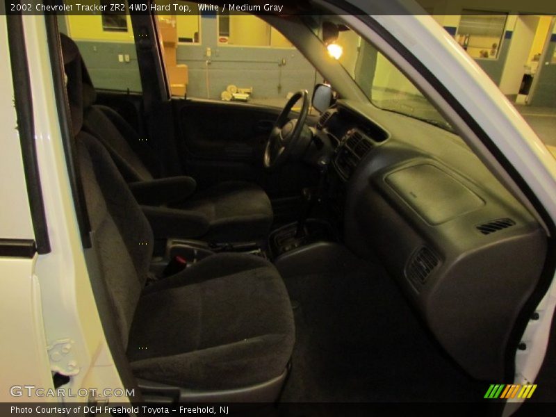 White / Medium Gray 2002 Chevrolet Tracker ZR2 4WD Hard Top