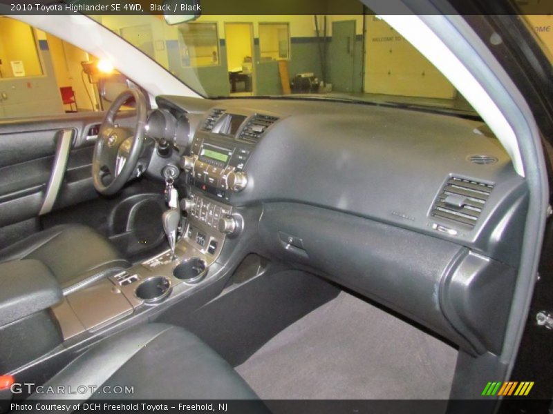 Black / Black 2010 Toyota Highlander SE 4WD