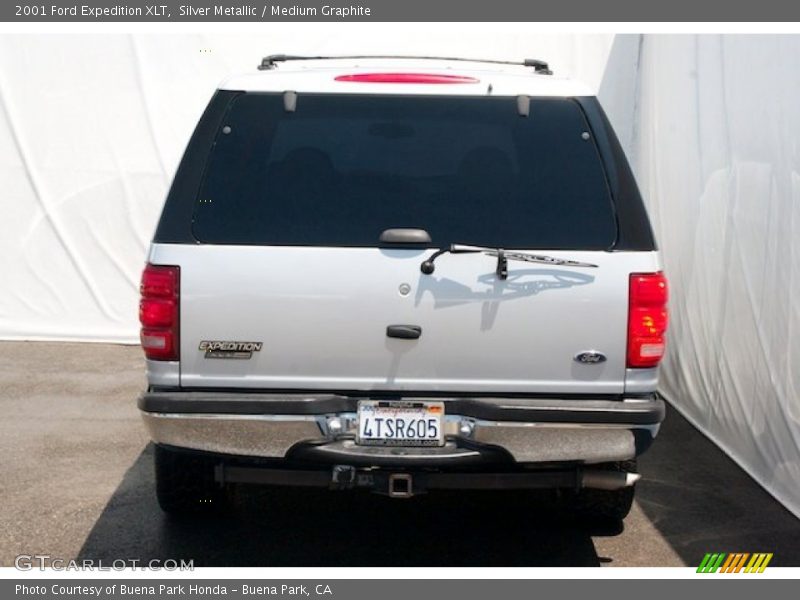 Silver Metallic / Medium Graphite 2001 Ford Expedition XLT