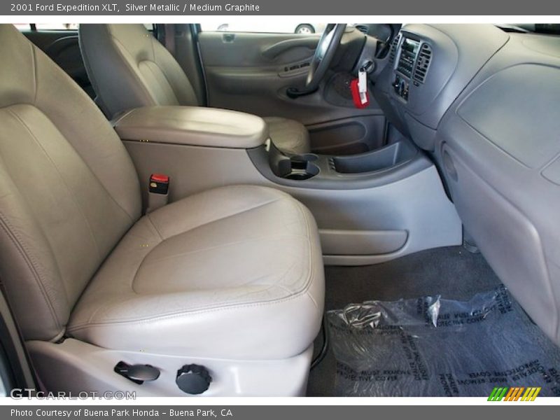 Silver Metallic / Medium Graphite 2001 Ford Expedition XLT