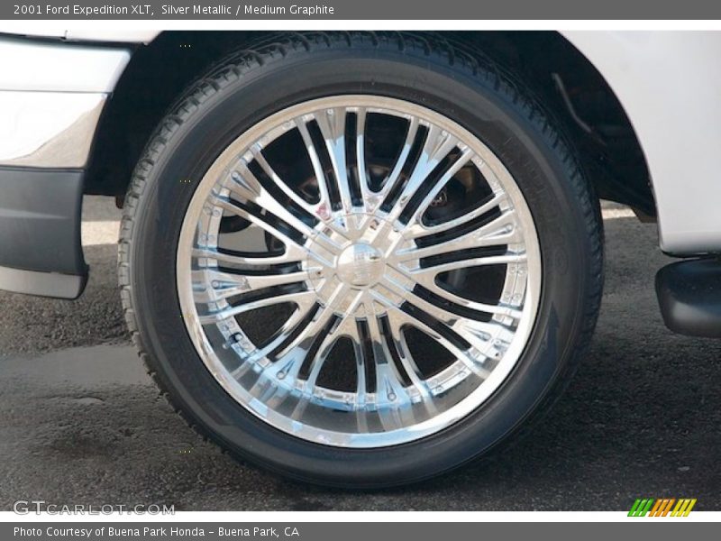 Silver Metallic / Medium Graphite 2001 Ford Expedition XLT