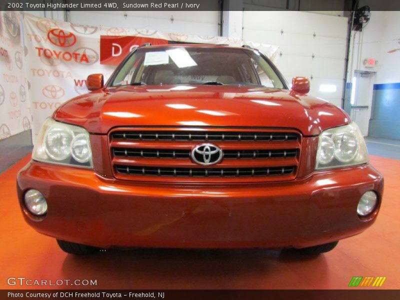 Sundown Red Pearl / Ivory 2002 Toyota Highlander Limited 4WD
