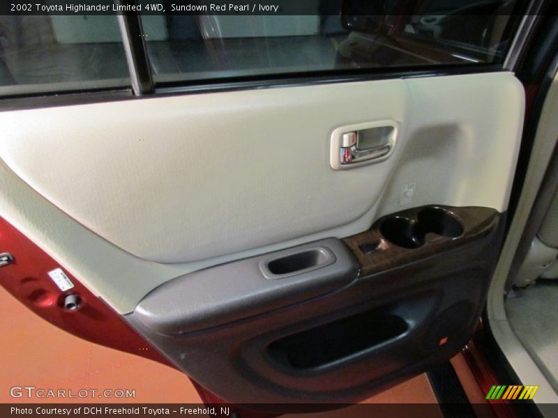 Sundown Red Pearl / Ivory 2002 Toyota Highlander Limited 4WD