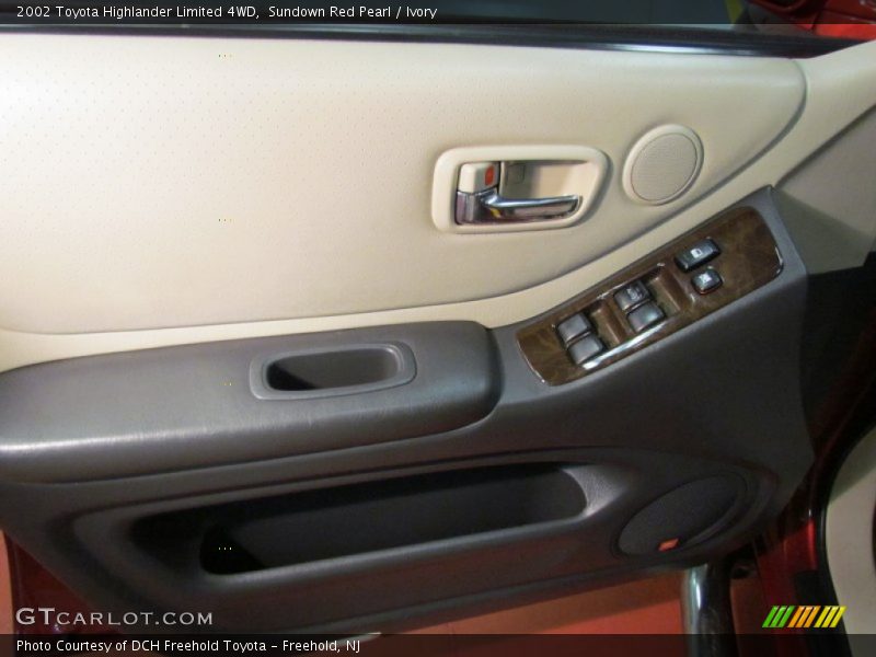 Sundown Red Pearl / Ivory 2002 Toyota Highlander Limited 4WD
