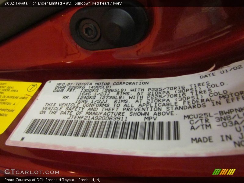 Sundown Red Pearl / Ivory 2002 Toyota Highlander Limited 4WD