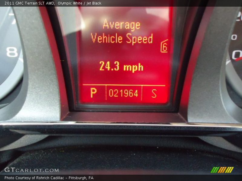 Olympic White / Jet Black 2011 GMC Terrain SLT AWD