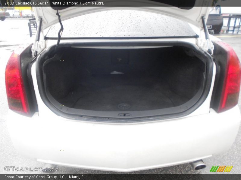 White Diamond / Light Neutral 2003 Cadillac CTS Sedan