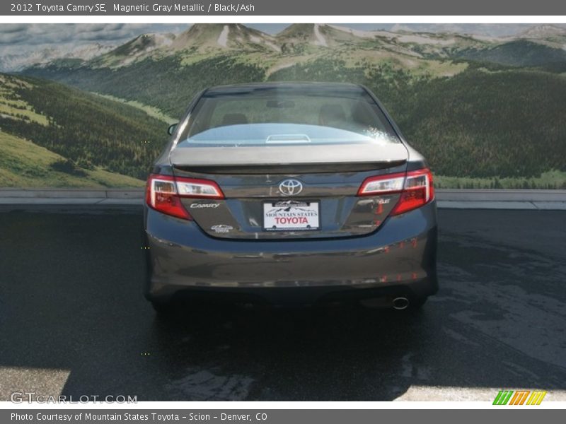 Magnetic Gray Metallic / Black/Ash 2012 Toyota Camry SE