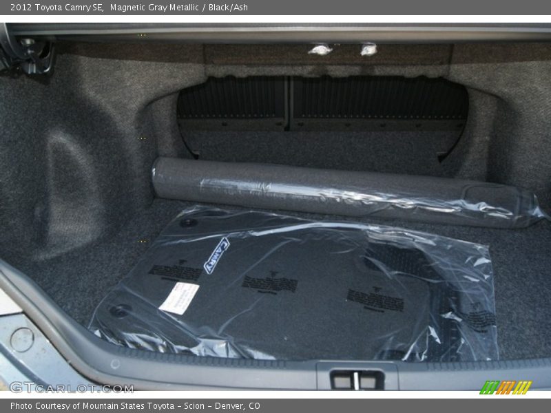 Magnetic Gray Metallic / Black/Ash 2012 Toyota Camry SE