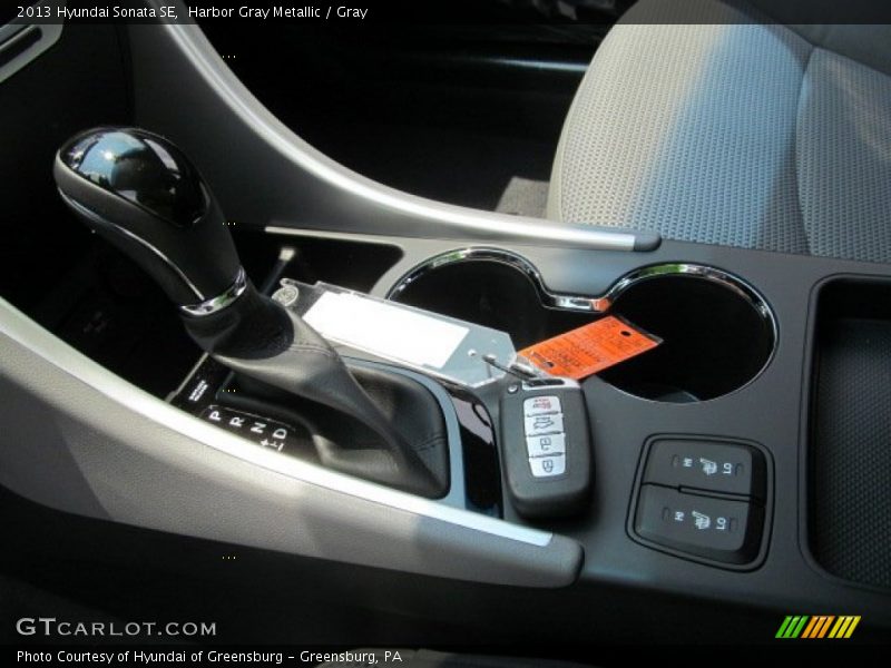 Harbor Gray Metallic / Gray 2013 Hyundai Sonata SE