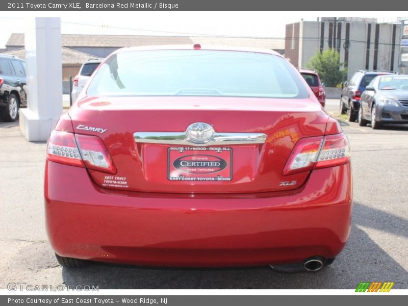 Barcelona Red Metallic / Bisque 2011 Toyota Camry XLE
