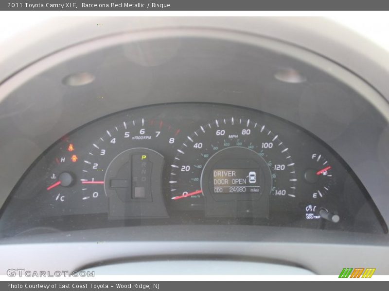 Barcelona Red Metallic / Bisque 2011 Toyota Camry XLE