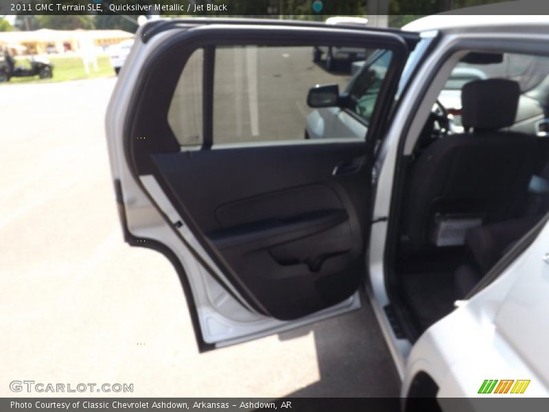Quicksilver Metallic / Jet Black 2011 GMC Terrain SLE