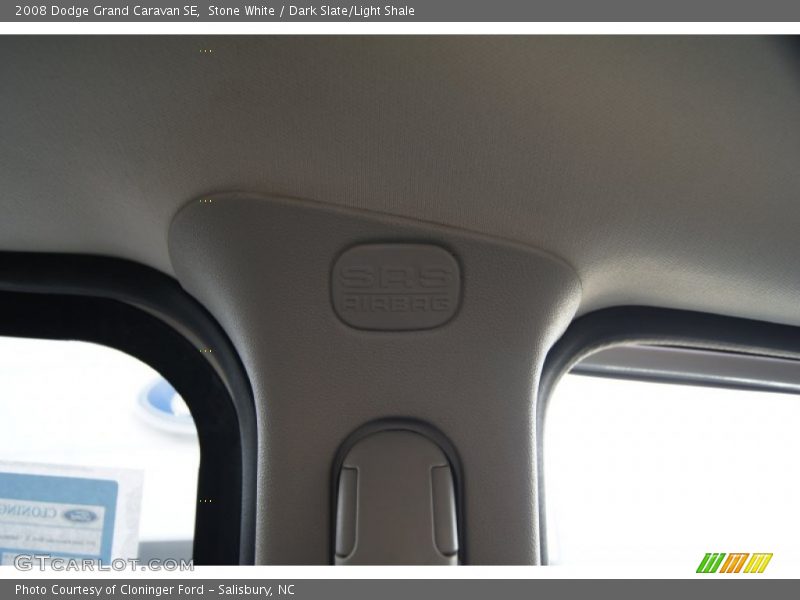 Stone White / Dark Slate/Light Shale 2008 Dodge Grand Caravan SE
