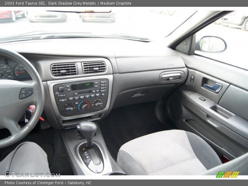 Dark Shadow Grey Metallic / Medium Graphite 2003 Ford Taurus SES
