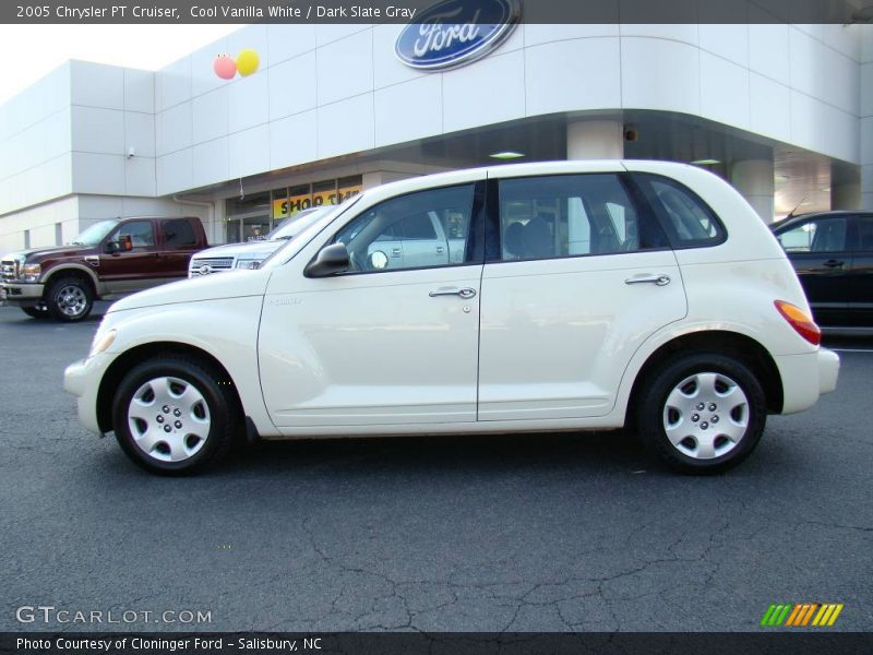 Cool Vanilla White / Dark Slate Gray 2005 Chrysler PT Cruiser