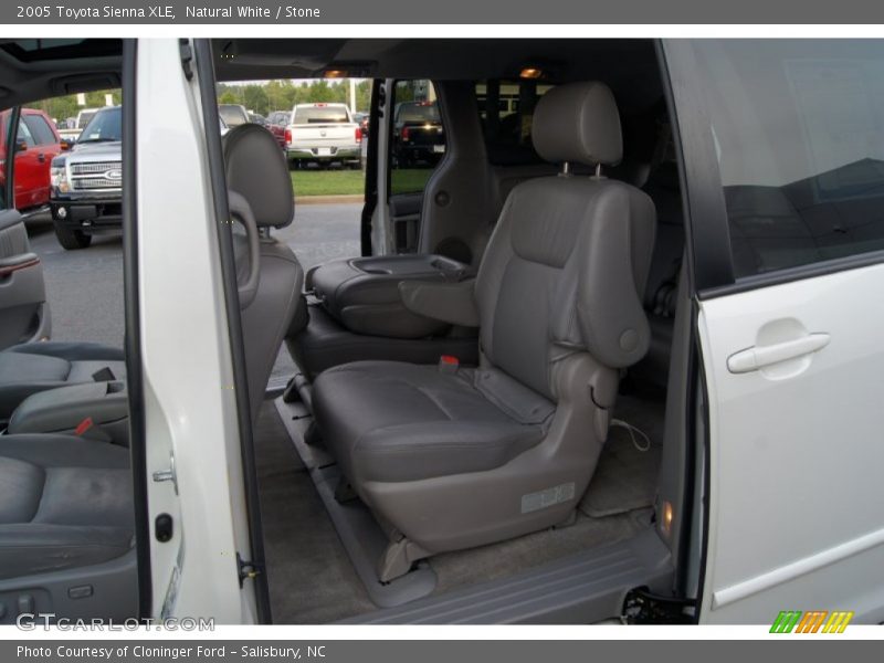 Natural White / Stone 2005 Toyota Sienna XLE
