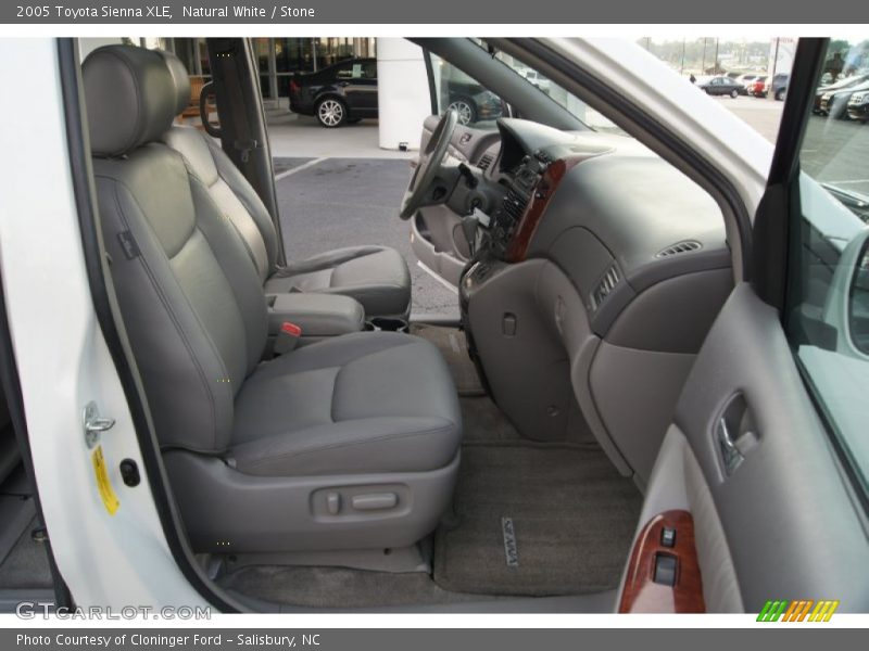 Natural White / Stone 2005 Toyota Sienna XLE