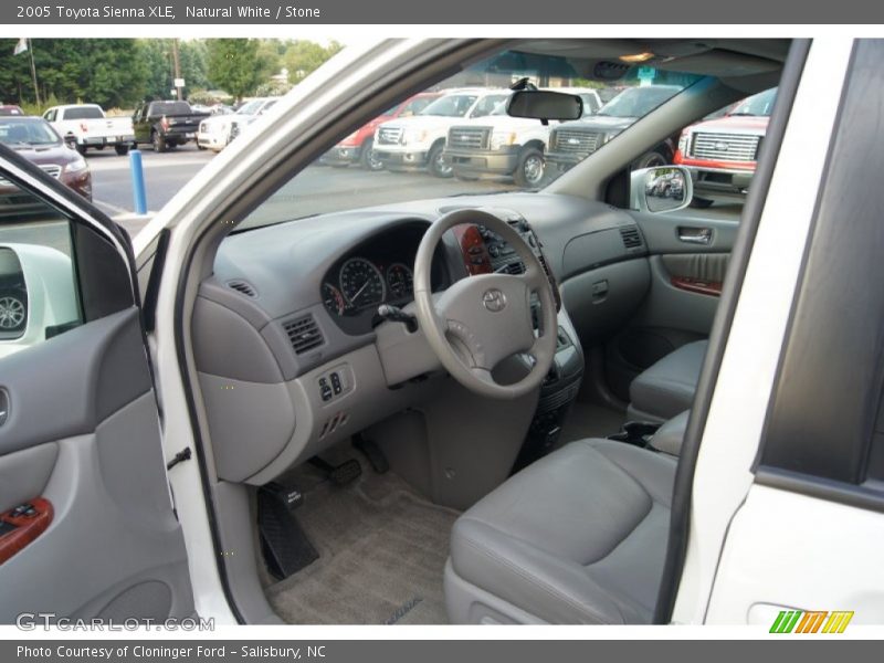 Natural White / Stone 2005 Toyota Sienna XLE