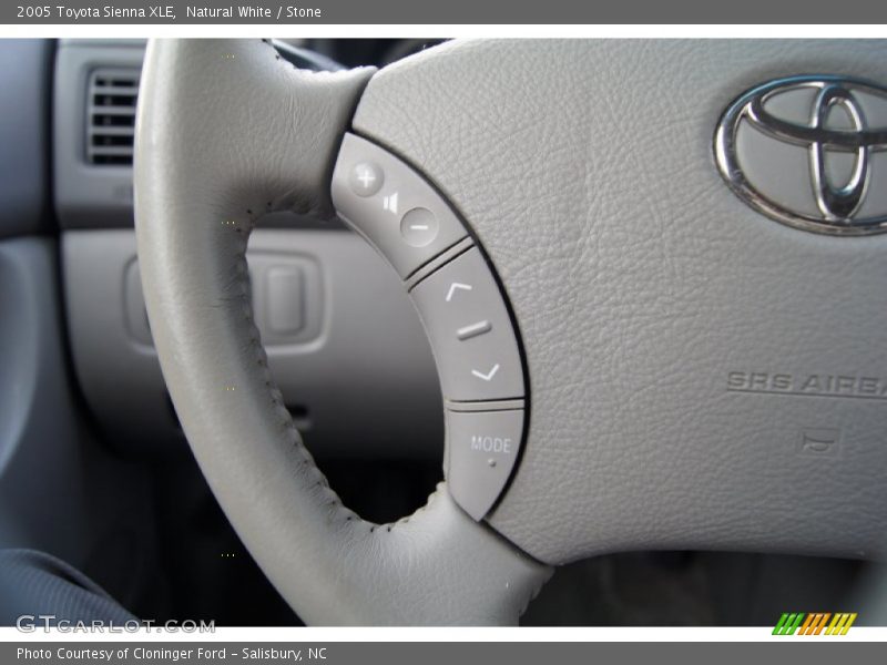 Natural White / Stone 2005 Toyota Sienna XLE