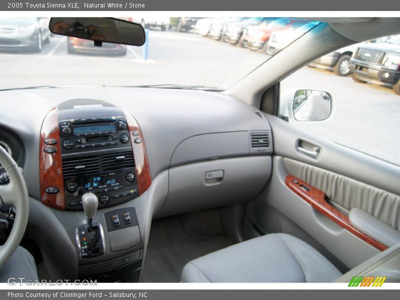Natural White / Stone 2005 Toyota Sienna XLE