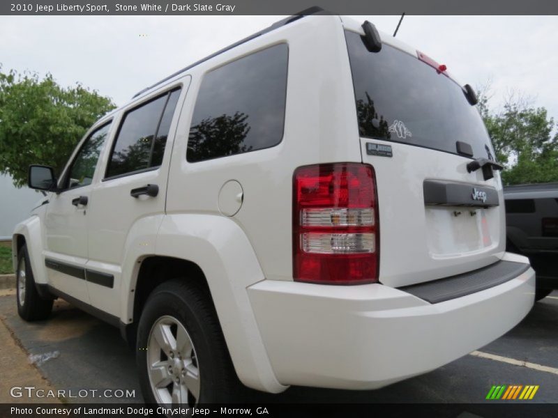 Stone White / Dark Slate Gray 2010 Jeep Liberty Sport