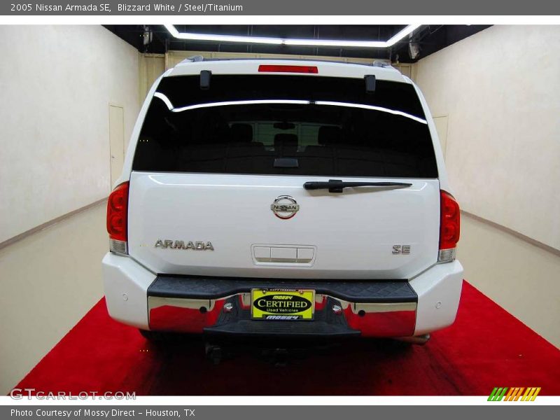 Blizzard White / Steel/Titanium 2005 Nissan Armada SE