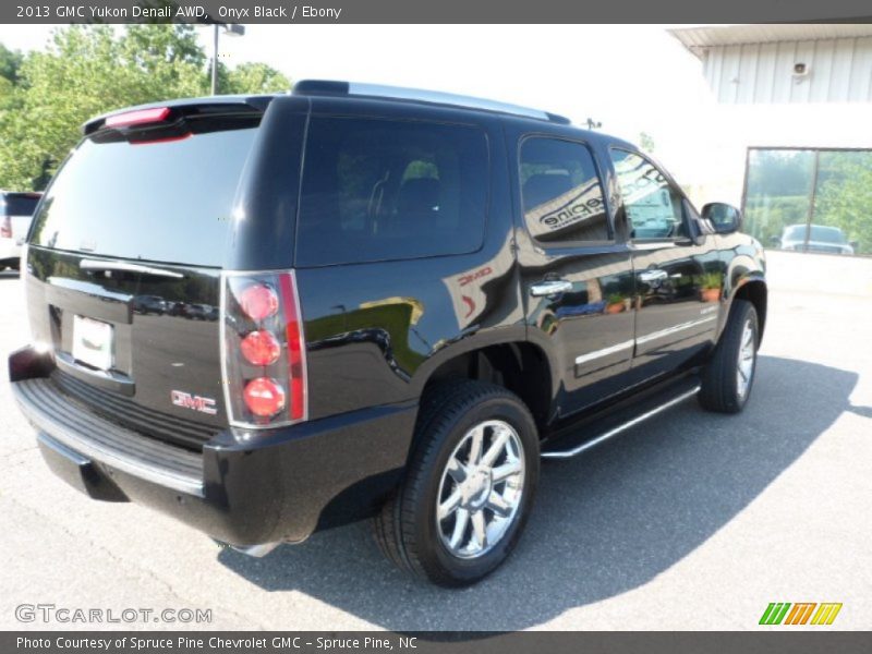 Onyx Black / Ebony 2013 GMC Yukon Denali AWD