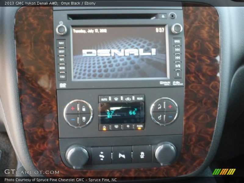 Controls of 2013 Yukon Denali AWD