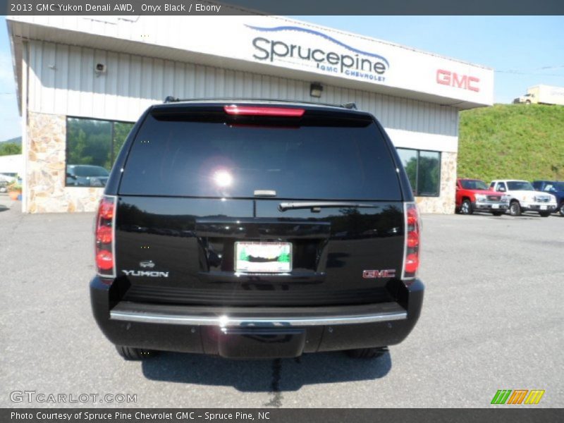 Onyx Black / Ebony 2013 GMC Yukon Denali AWD