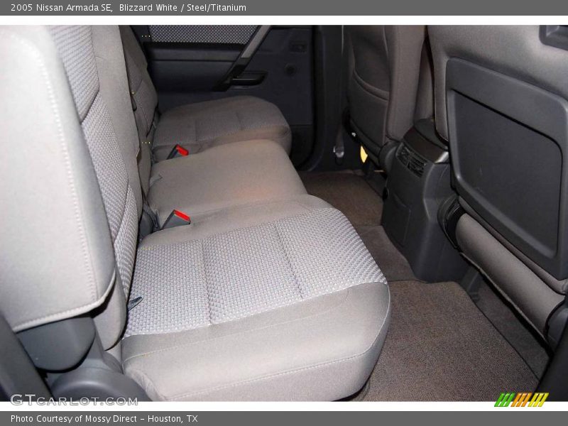 Blizzard White / Steel/Titanium 2005 Nissan Armada SE