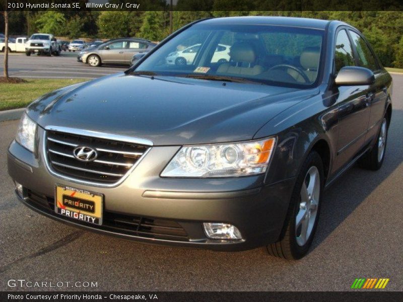 Willow Gray / Gray 2010 Hyundai Sonata SE