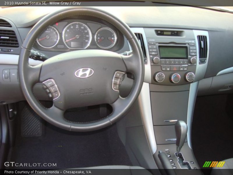 Willow Gray / Gray 2010 Hyundai Sonata SE