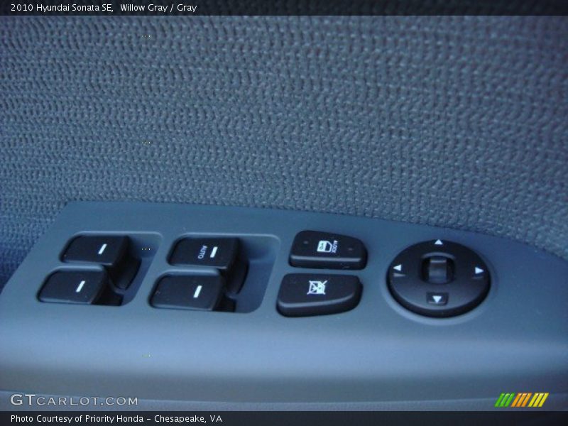 Willow Gray / Gray 2010 Hyundai Sonata SE