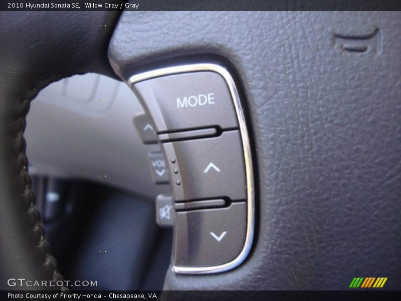 Willow Gray / Gray 2010 Hyundai Sonata SE