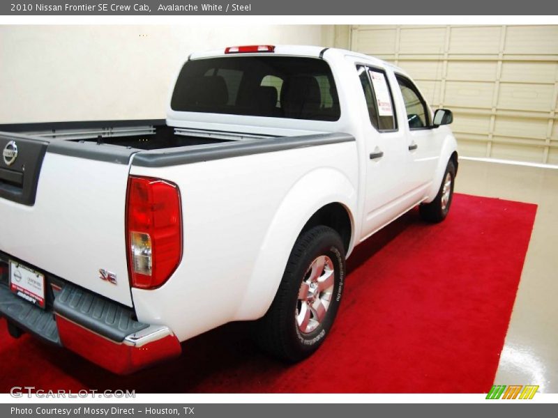 Avalanche White / Steel 2010 Nissan Frontier SE Crew Cab