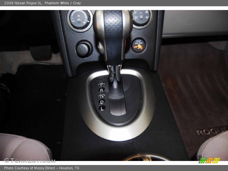 Phantom White / Gray 2009 Nissan Rogue SL
