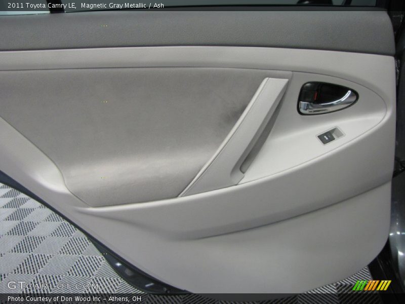 Magnetic Gray Metallic / Ash 2011 Toyota Camry LE