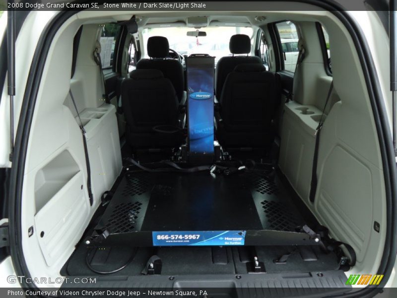 Stone White / Dark Slate/Light Shale 2008 Dodge Grand Caravan SE