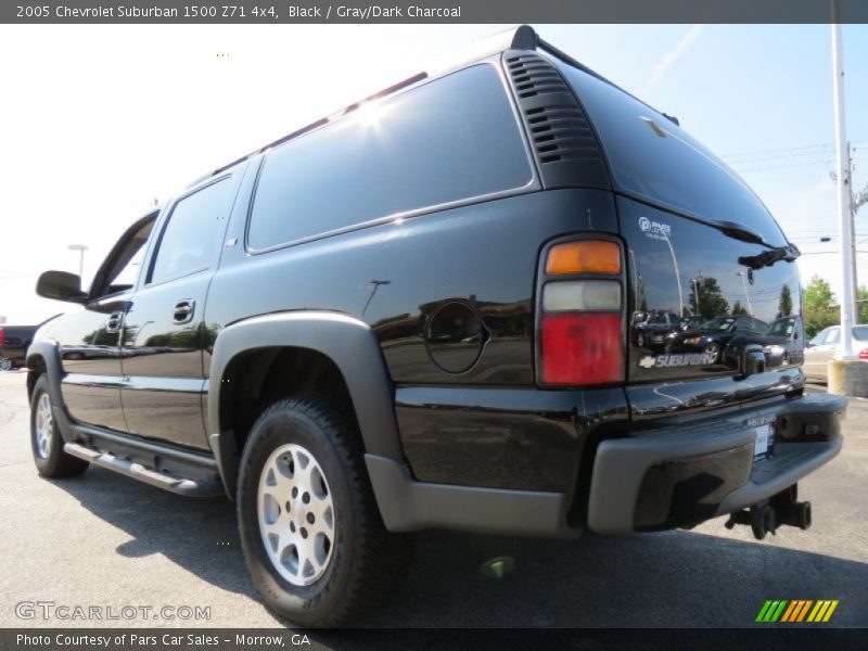 Black / Gray/Dark Charcoal 2005 Chevrolet Suburban 1500 Z71 4x4