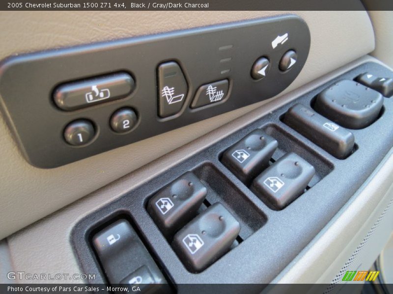 Black / Gray/Dark Charcoal 2005 Chevrolet Suburban 1500 Z71 4x4