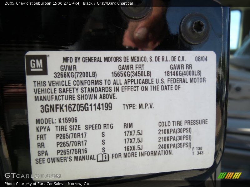 Black / Gray/Dark Charcoal 2005 Chevrolet Suburban 1500 Z71 4x4