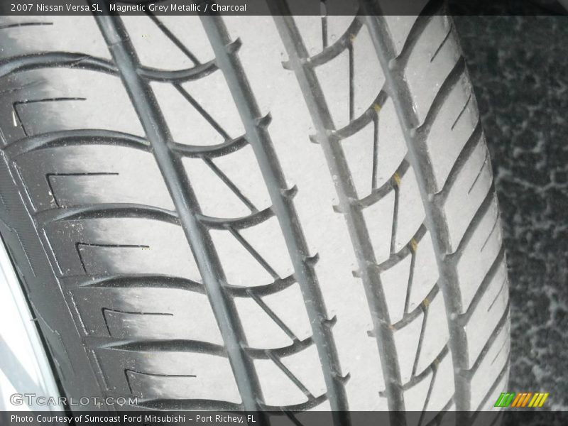 Magnetic Grey Metallic / Charcoal 2007 Nissan Versa SL