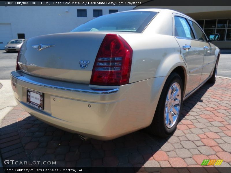 Linen Gold Metallic / Dark Slate Gray/Light Graystone 2006 Chrysler 300 C HEMI