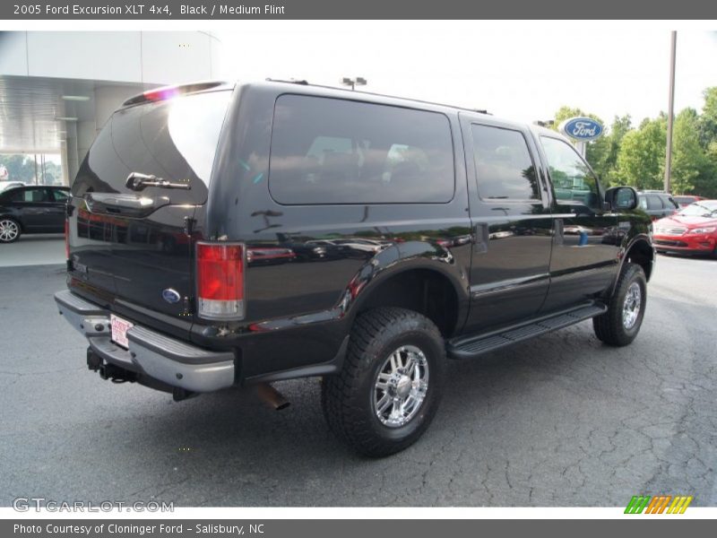 Black / Medium Flint 2005 Ford Excursion XLT 4x4