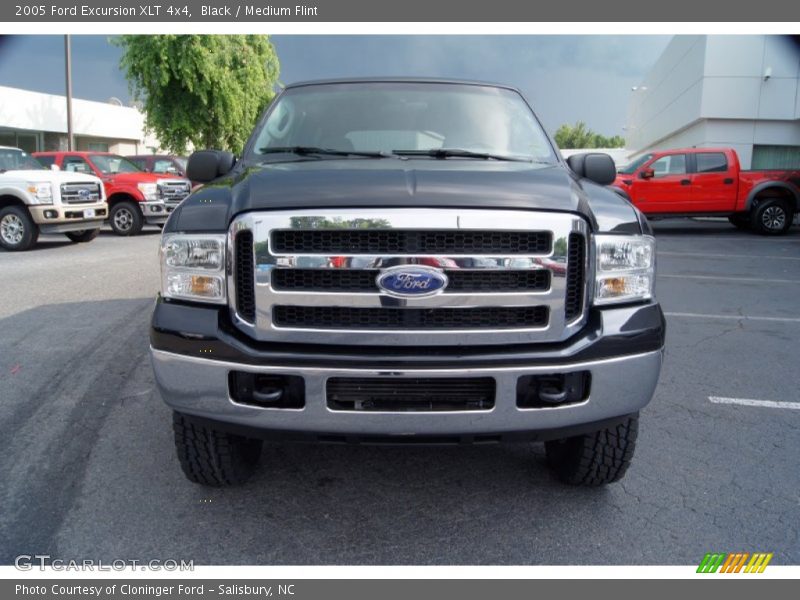 Black / Medium Flint 2005 Ford Excursion XLT 4x4